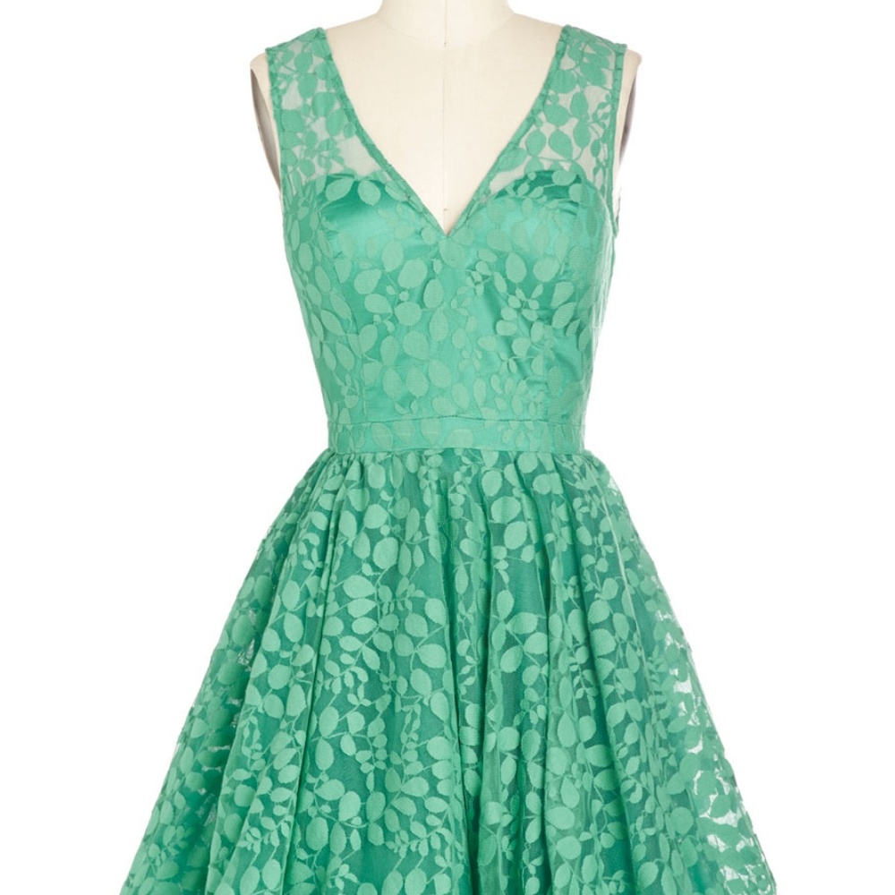 Modcloth “Darling, Please” dress, size 12 EUC